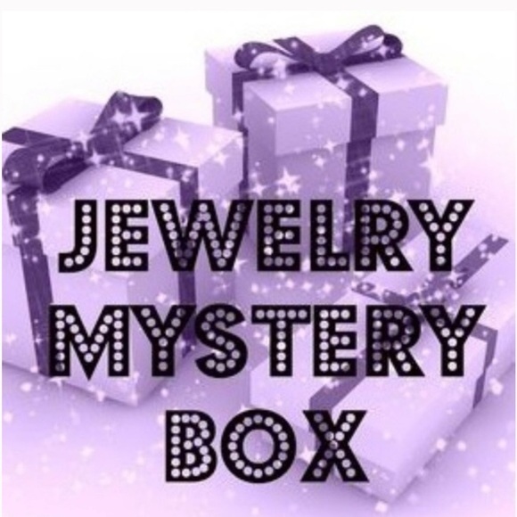 🆕 JEWELRY MYSTERY BOX 🎁 💝 - Picture 2 of 3